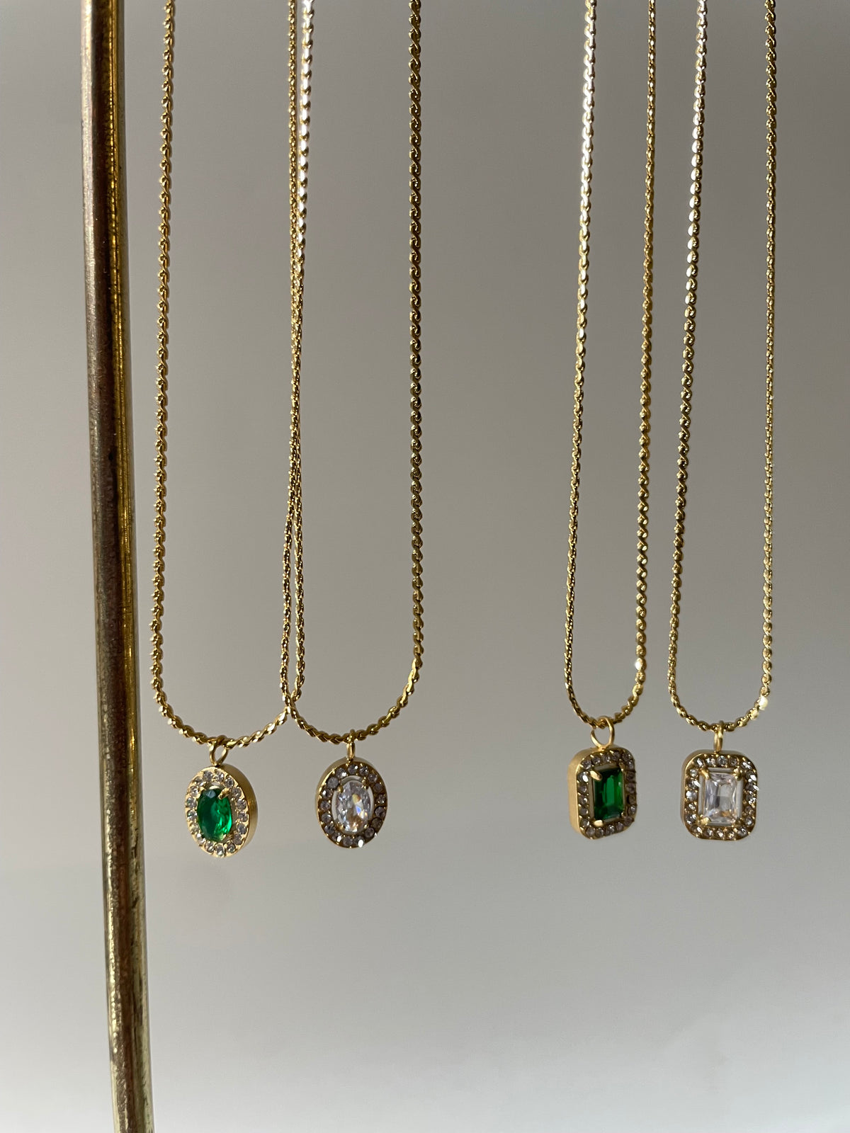 Siya Necklace